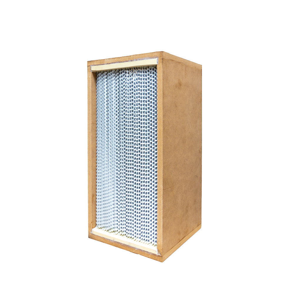 Bild 2 Schwebstofffilter, 305 x 610 x 292 +/- 6 mm im Holzrahmen